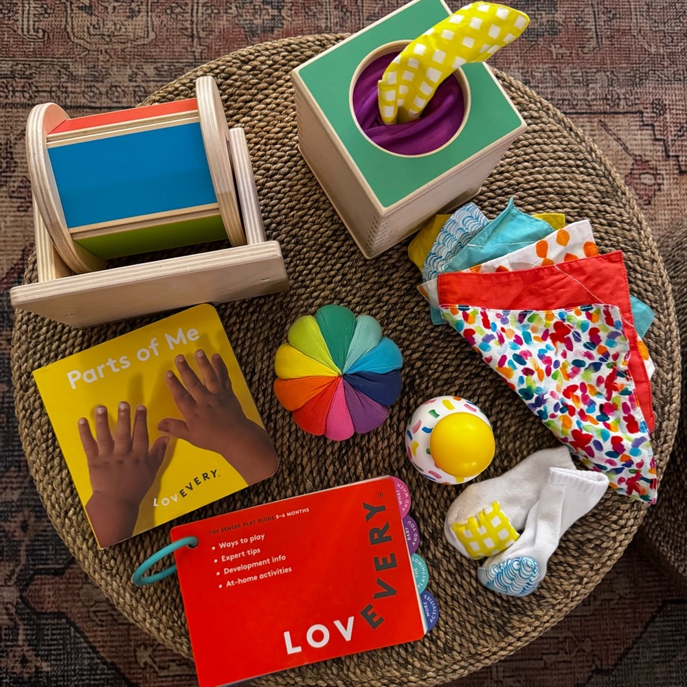 EUC LOVEVERY Full Kit for 5-6 Months Old